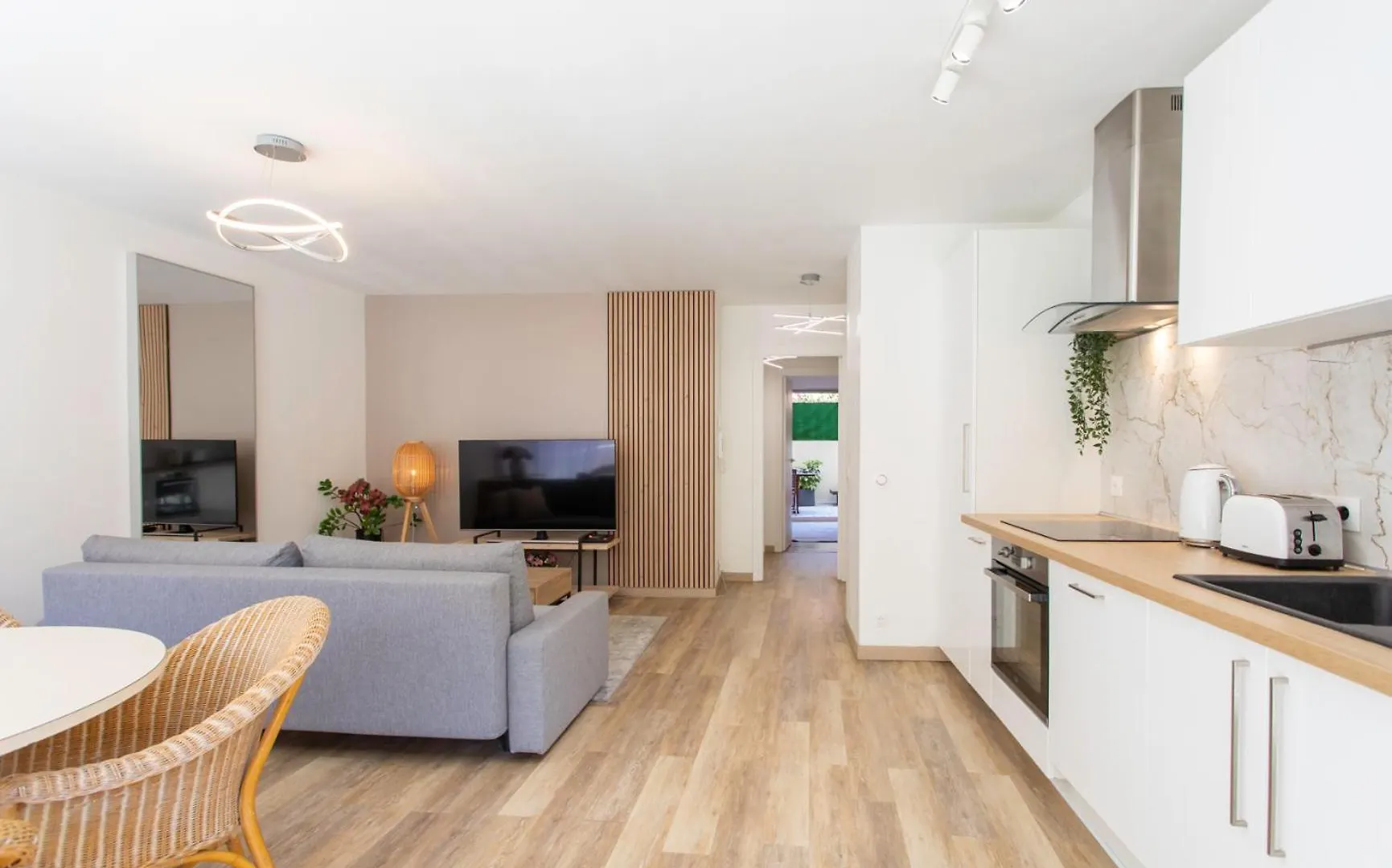 86M- Spacious 3 Room Apartment With Large Terrace Villefranche-sur-Mer 0*,  Francja